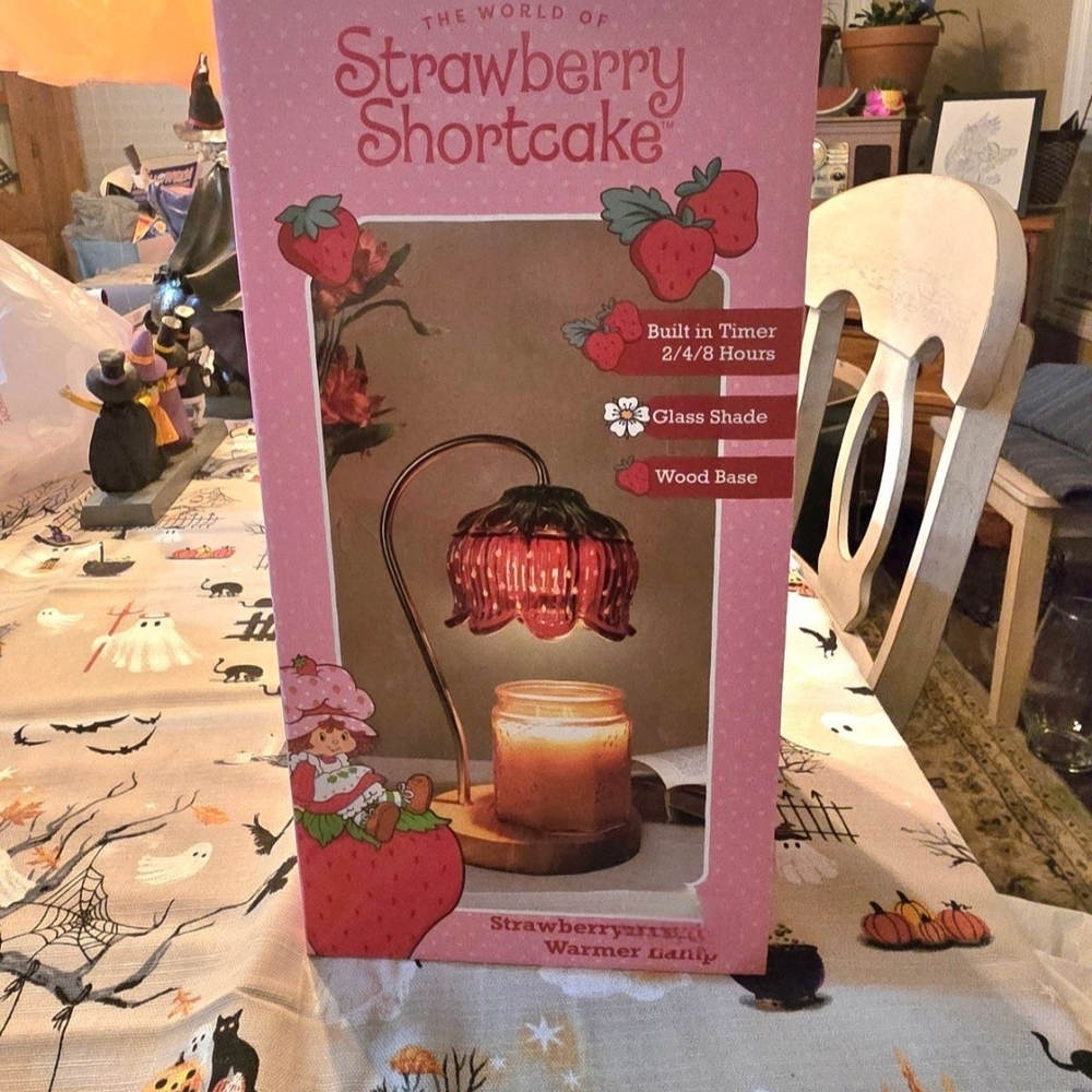 Strawberry Shortcake Candle Warmer Lamp